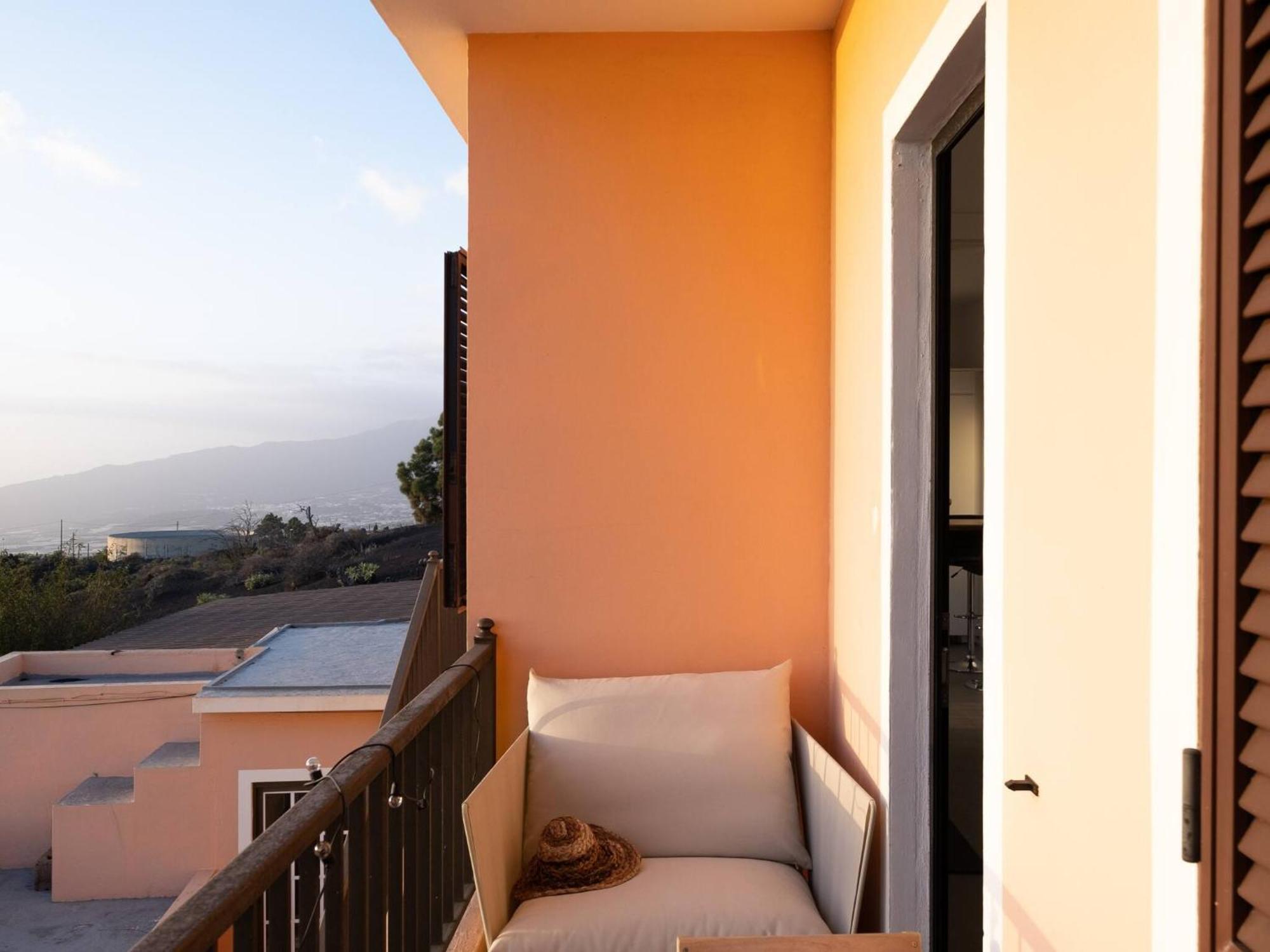 Finca Las Huellas - Moderno Apartamento Con Vistas Al Mar Y Al Volcan Los Llanos De Aridane Eksteriør billede